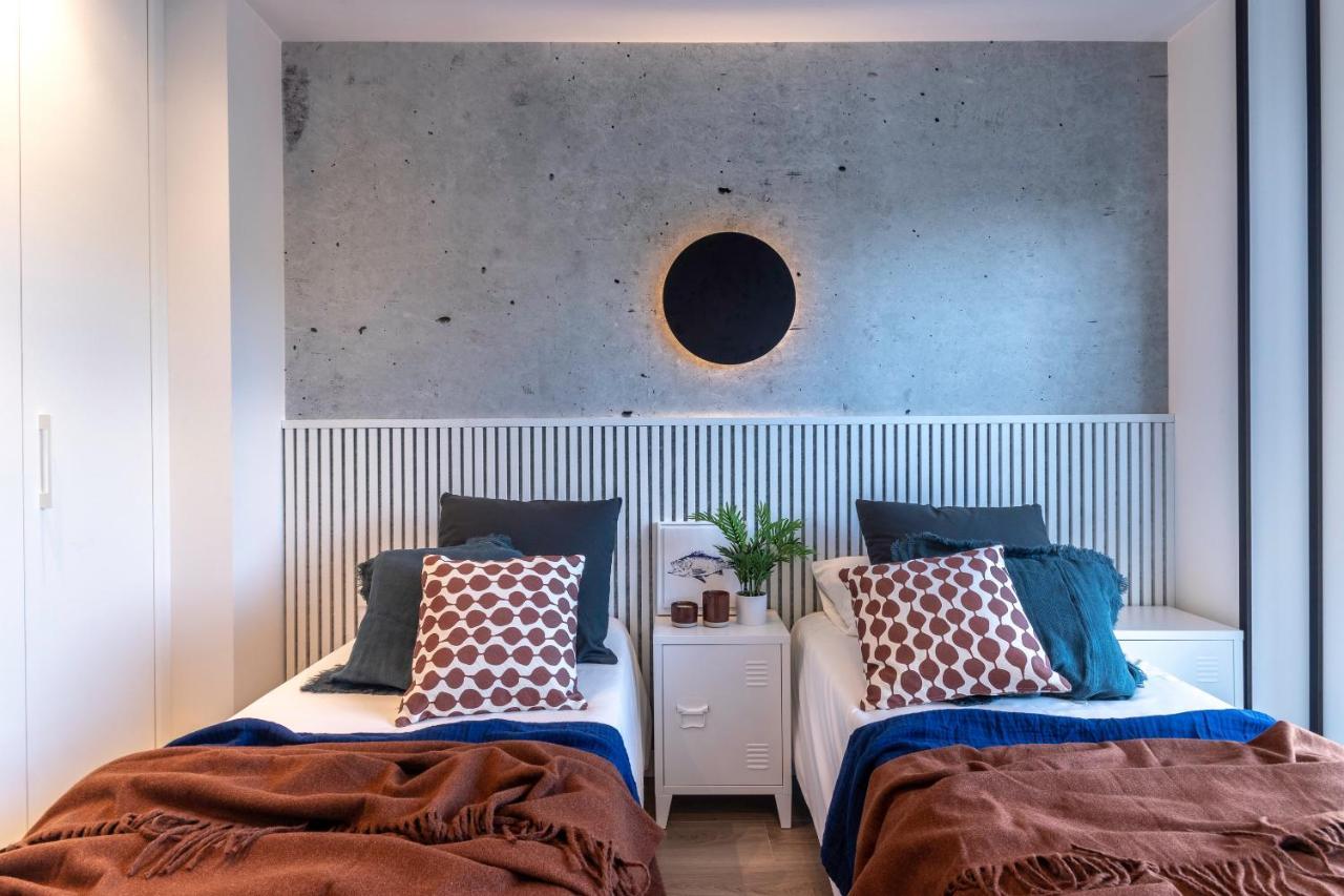 Akomodat En Precioso Y Moderno Con Jardin Y Parking 게초 외부 사진